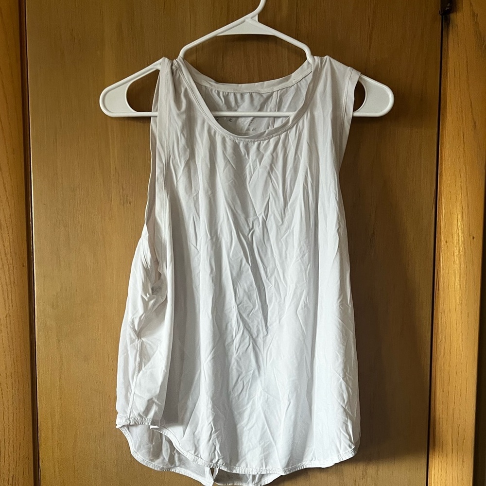 Zyia Active Womens Tank Top Size Medium white Mesh Split Back Workout​​